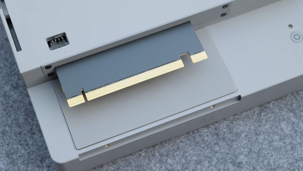 迷你主机终极扩展形态?零刻GTi13 Ultra大战本地AI大模型与3A游戏