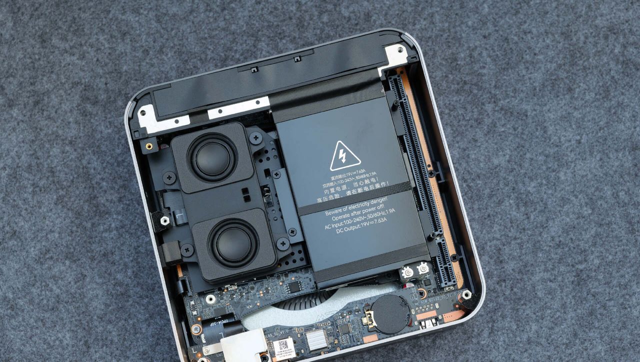 迷你主机终极扩展形态?零刻GTi13 Ultra大战本地AI大模型与3A游戏