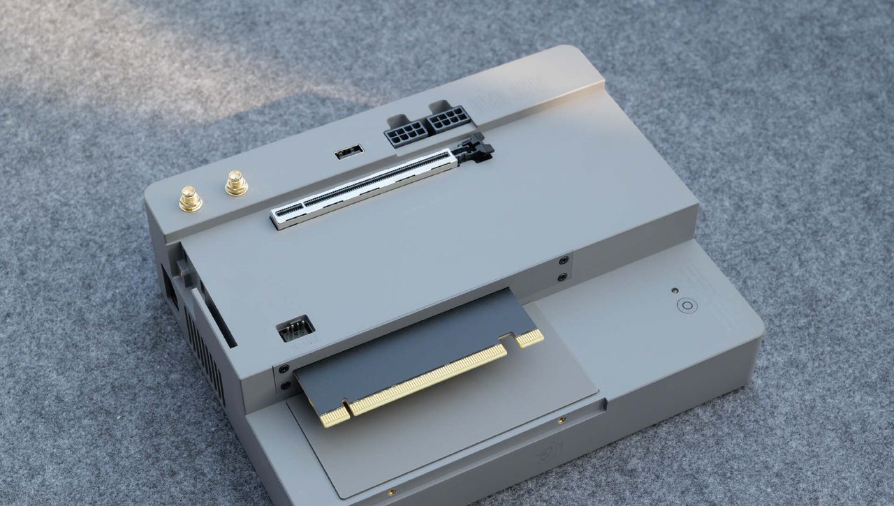 迷你主机终极扩展形态?零刻GTi13 Ultra大战本地AI大模型与3A游戏