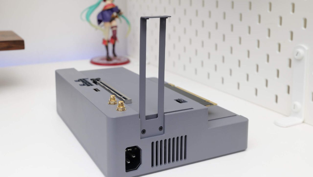 迷你主机终极扩展形态?零刻GTi13 Ultra大战本地AI大模型与3A游戏