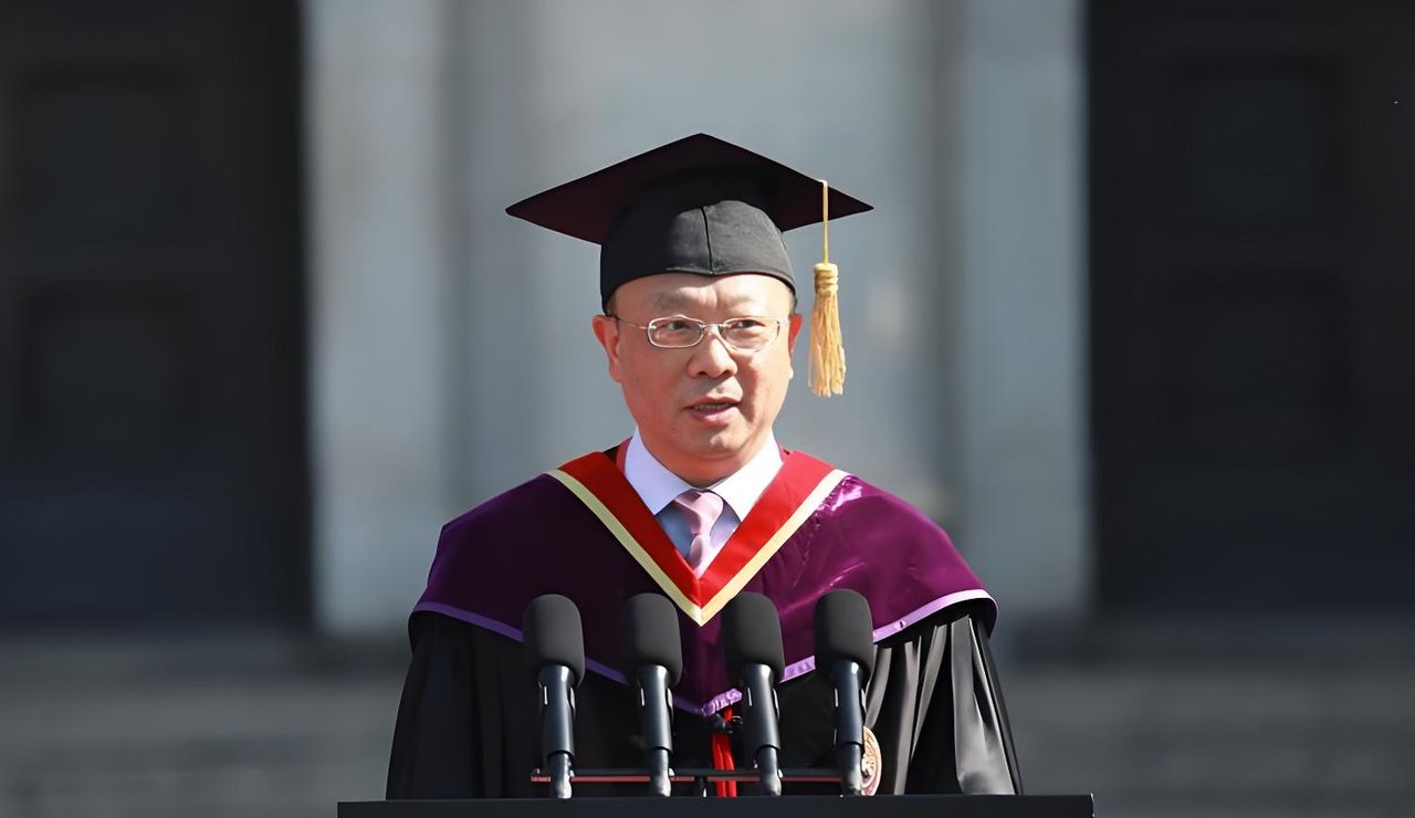 保卫战：恶意抢挖优秀师资学校取消其国家和省级评优评先等资格