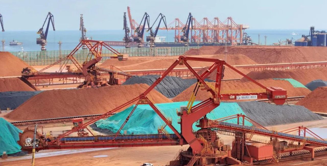 贝森特喊话中国，愿意放弃100%加税，但是稀土限制必须取消