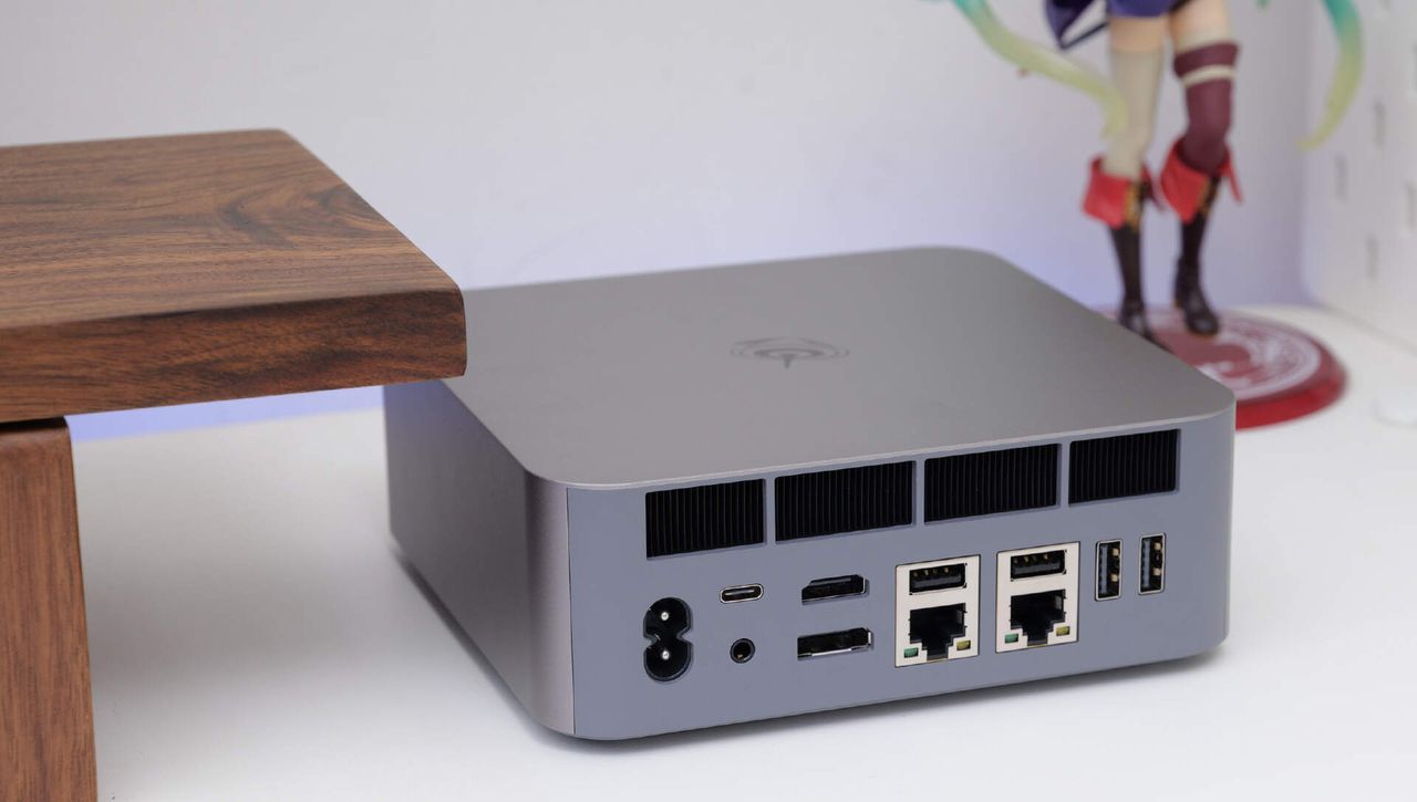 迷你主机终极扩展形态?零刻GTi13 Ultra大战本地AI大模型与3A游戏