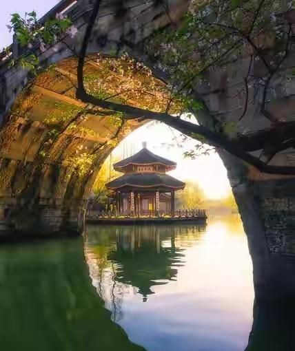 人若愚蠢,一看便知,愚蠢的人,往往有这5个明显特征