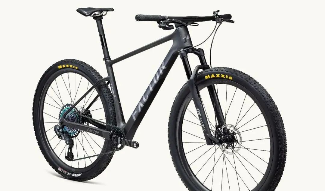 FACTOR首次亮相的山地车系列