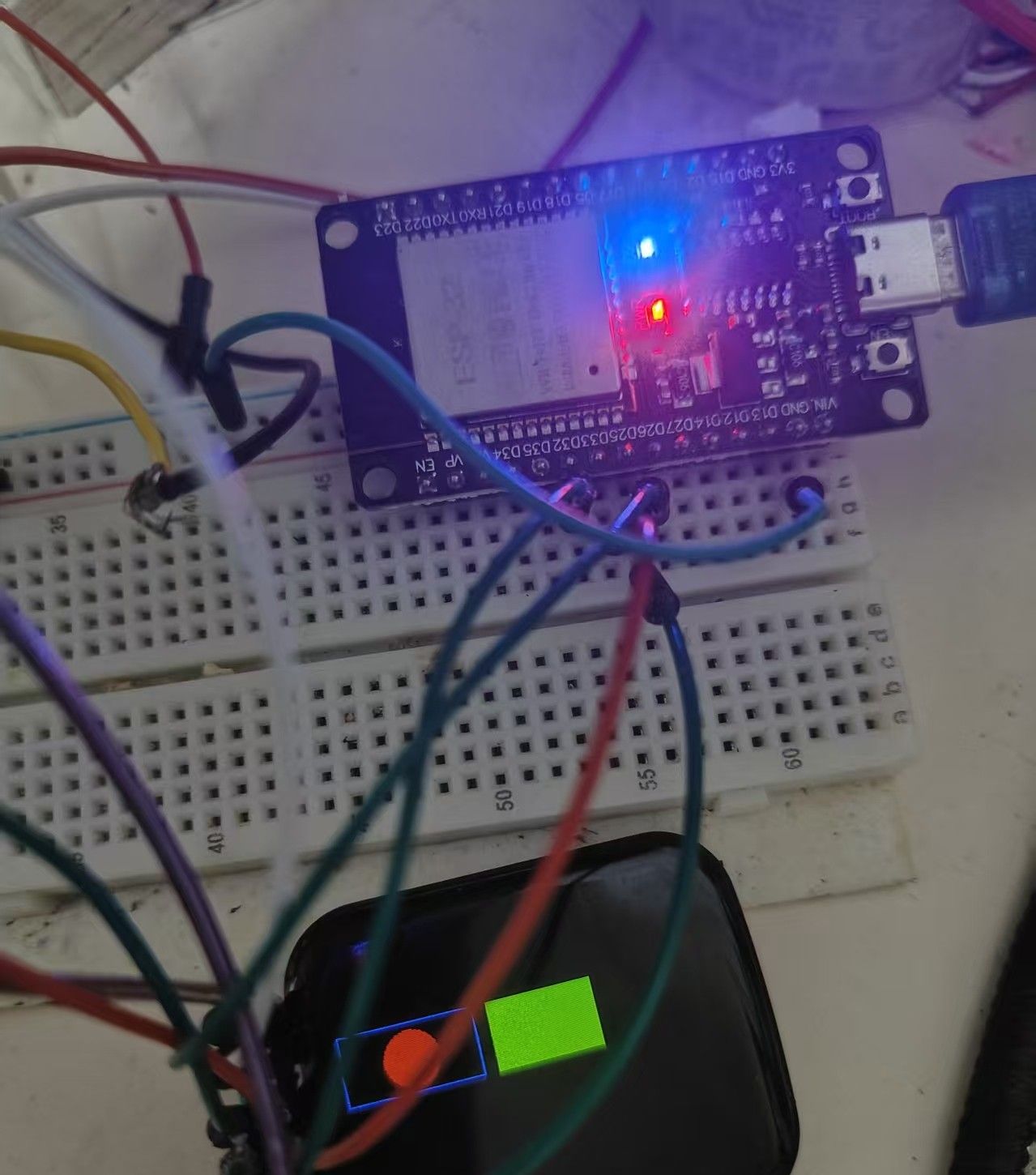 ESP32 使用ST7789T3驱动的1.69显示屏