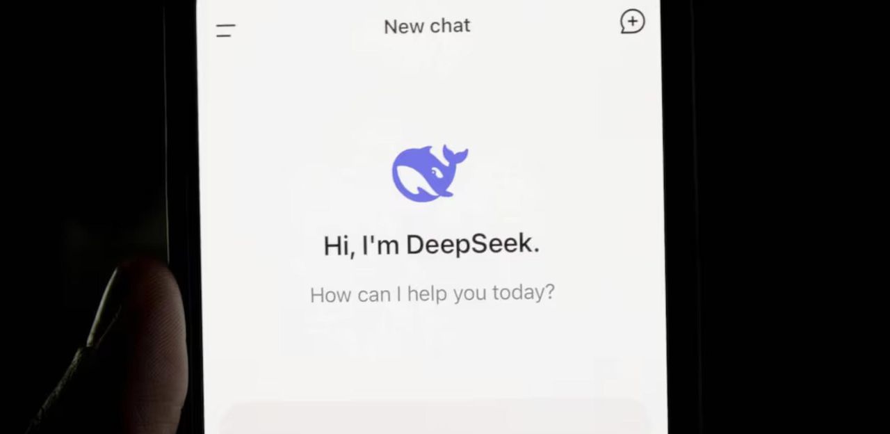 雷军押宝大模型:小米为何从DeepSeek开出千万年薪挖人?