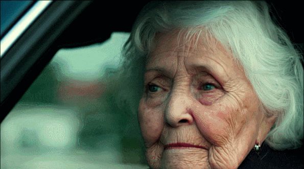 智谱AI清影实测:6秒视频排队2分钟,猫猫很可爱,人手很翻车