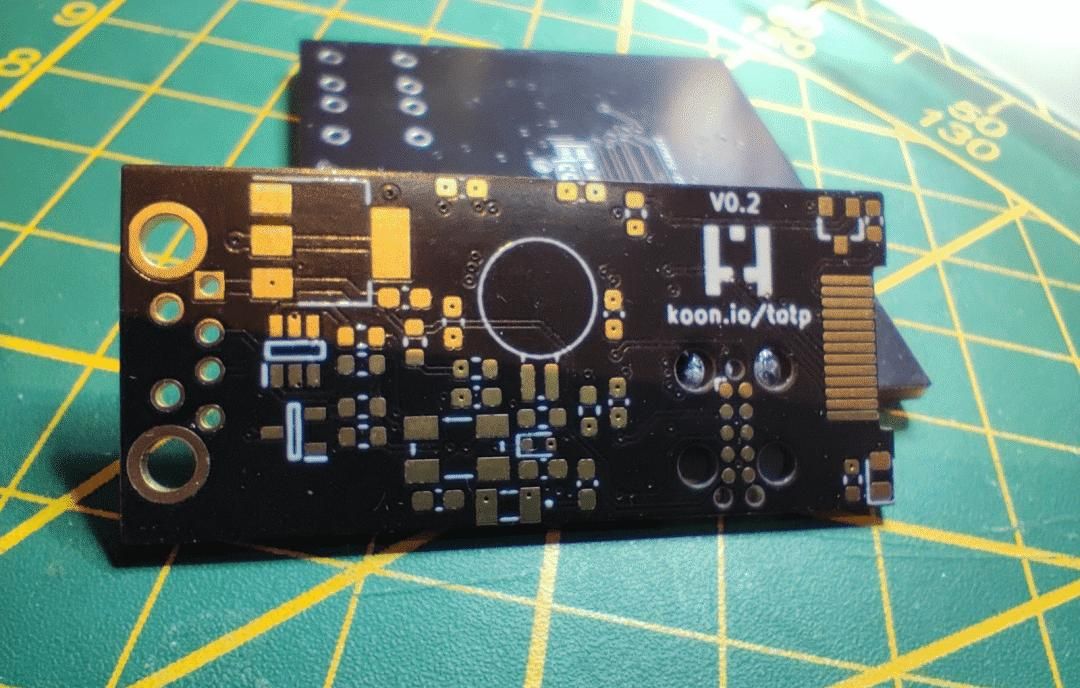 星际飞船驾驶舱模拟器、创意数字时钟|DF创客周刊(第75期)