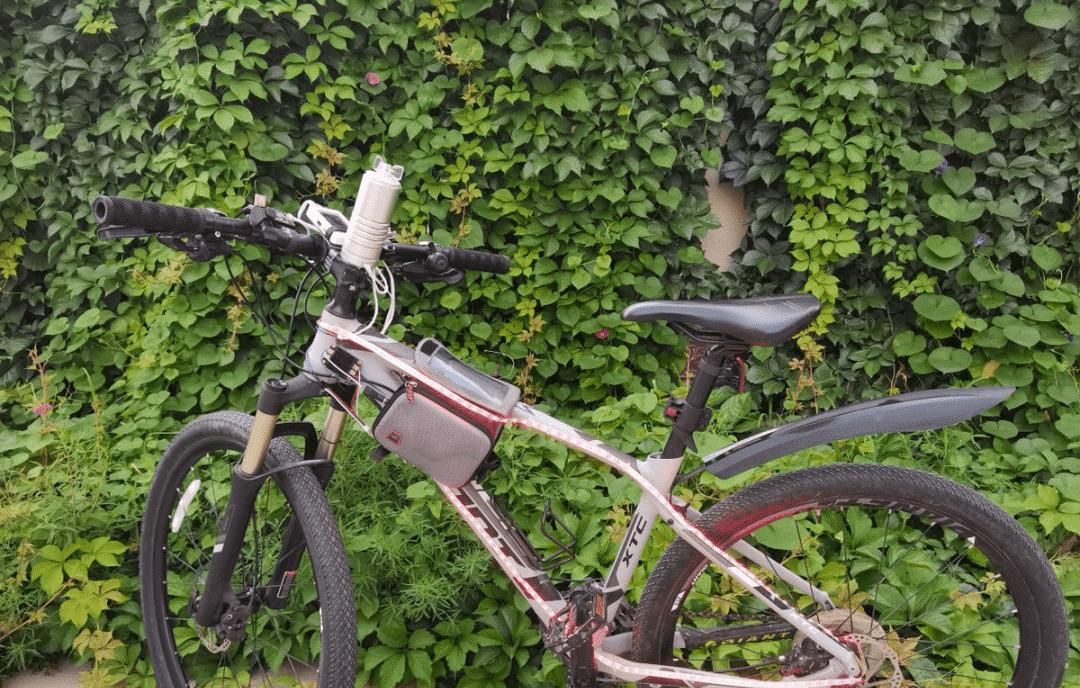 星际飞船驾驶舱模拟器、创意数字时钟|DF创客周刊(第75期)