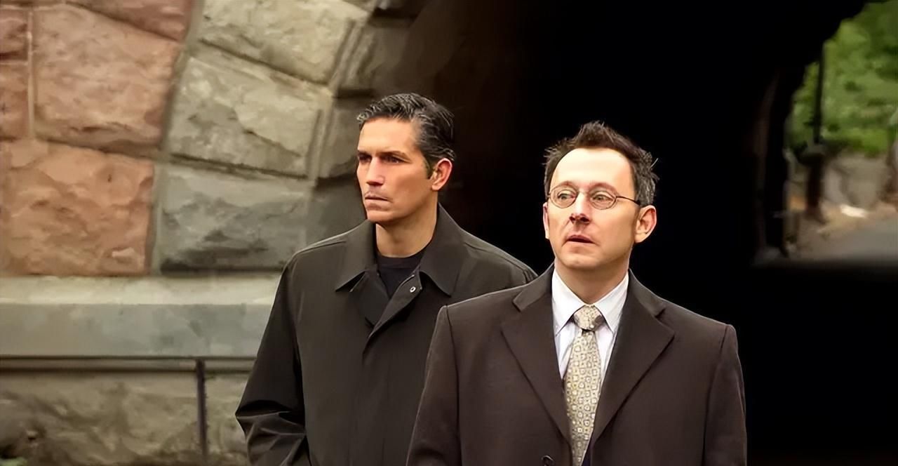 十年前的科幻神剧,如今成了我们的生活纪录片