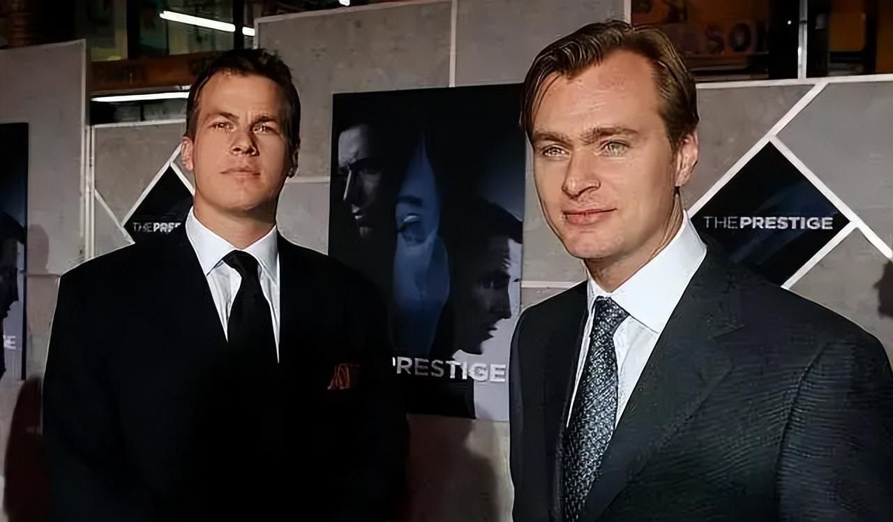 十年前的科幻神剧,如今成了我们的生活纪录片