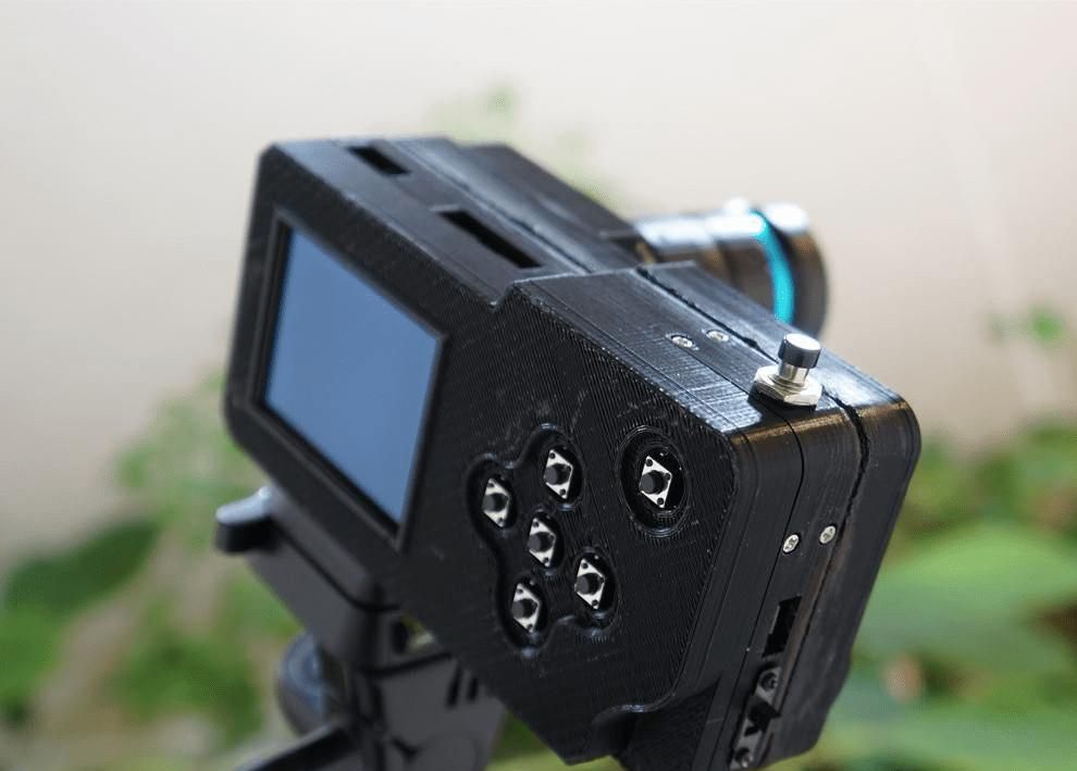 星际飞船驾驶舱模拟器、创意数字时钟|DF创客周刊(第75期)