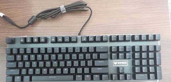 闪亮炫酷可以更好——雷柏V720 RGB全彩背光机械键盘茶轴使用测评