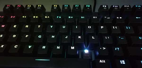 闪亮炫酷可以更好——雷柏V720 RGB全彩背光机械键盘茶轴使用测评