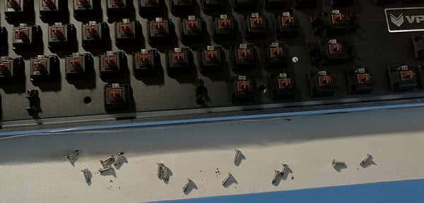 闪亮炫酷可以更好——雷柏V720 RGB全彩背光机械键盘茶轴使用测评