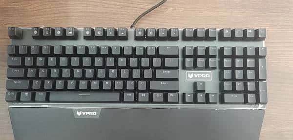 闪亮炫酷可以更好——雷柏V720 RGB全彩背光机械键盘茶轴使用测评