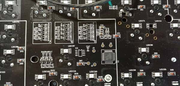 闪亮炫酷可以更好——雷柏V720 RGB全彩背光机械键盘茶轴使用测评