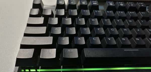 闪亮炫酷可以更好——雷柏V720 RGB全彩背光机械键盘茶轴使用测评