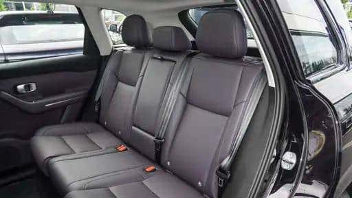 零跑C10:续航里程提升14%,充电速度提升近一半,值得选吗?