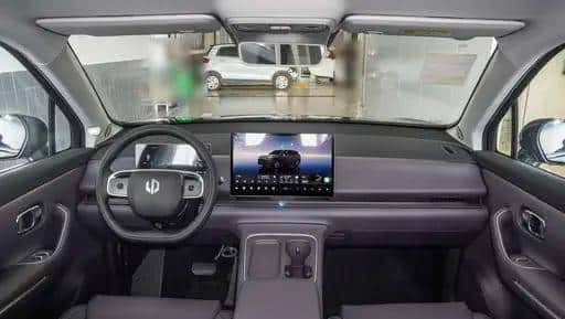 零跑C10:续航里程提升14%,充电速度提升近一半,值得选吗?