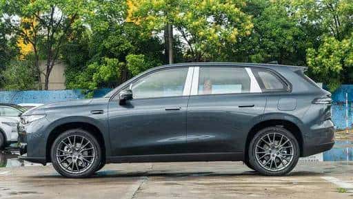 零跑C10:续航里程提升14%,充电速度提升近一半,值得选吗?