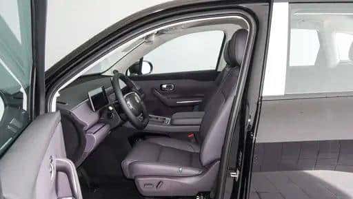 零跑C10:续航里程提升14%,充电速度提升近一半,值得选吗?