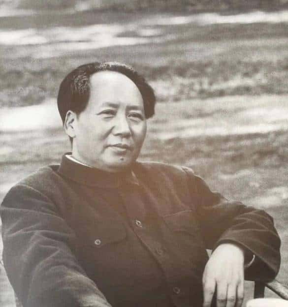 从乌克兰看中国，泽连斯基这一手，才知道毛主席太高明了！