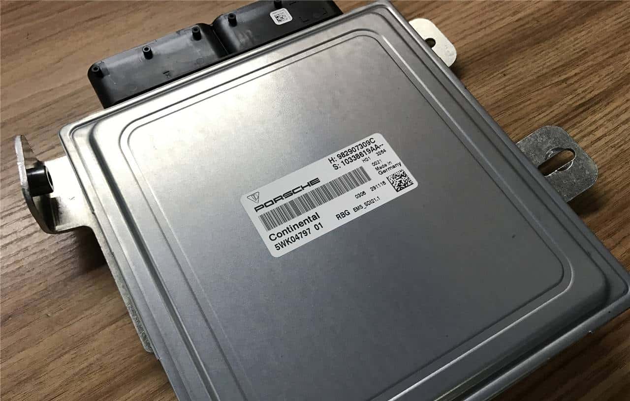 刷个程序能有多嗨?看看全国首刷的718 2.0t和911 3.0t就知道了!