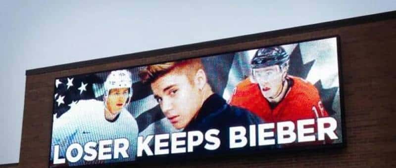 比伯的成名之路，有多出名就有多叛逆，再添玫瑰刺青