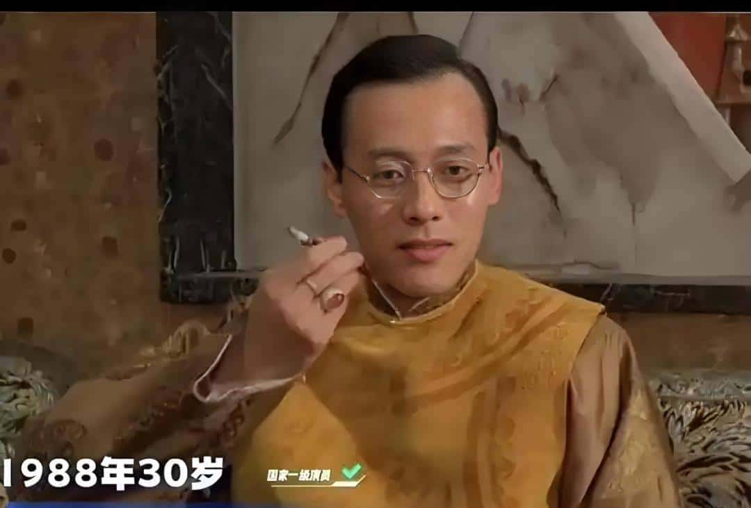 侯总：“老色批”的天花板，全网男人“最想活成的模样”