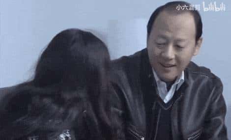 侯总：“老色批”的天花板，全网男人“最想活成的模样”