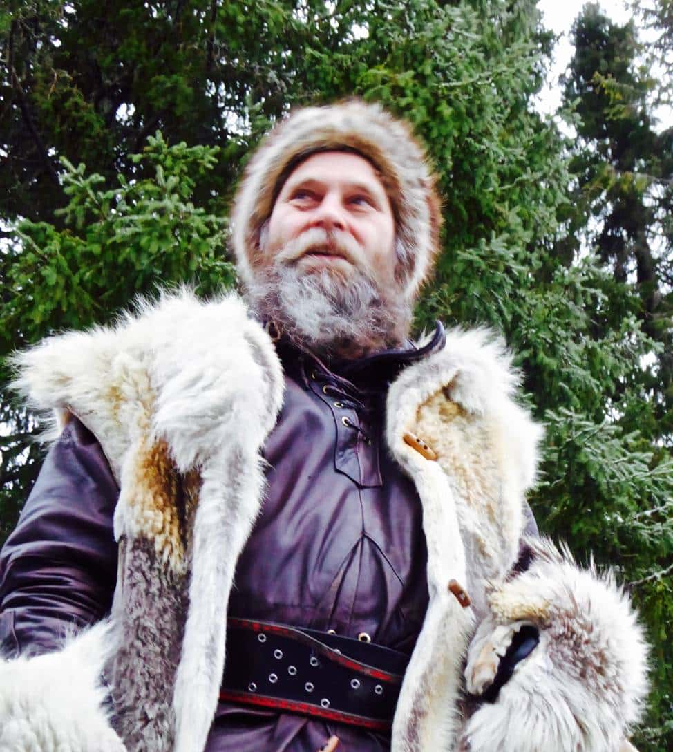 乘着哈士奇雪橇去北极圈撒野