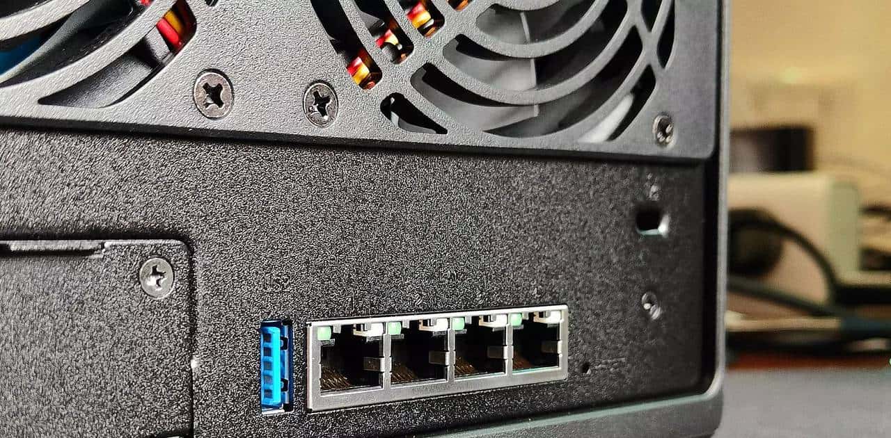 真.数码刺客!NAS老玩家告知你群晖到底哪点好|群晖 DS1522+