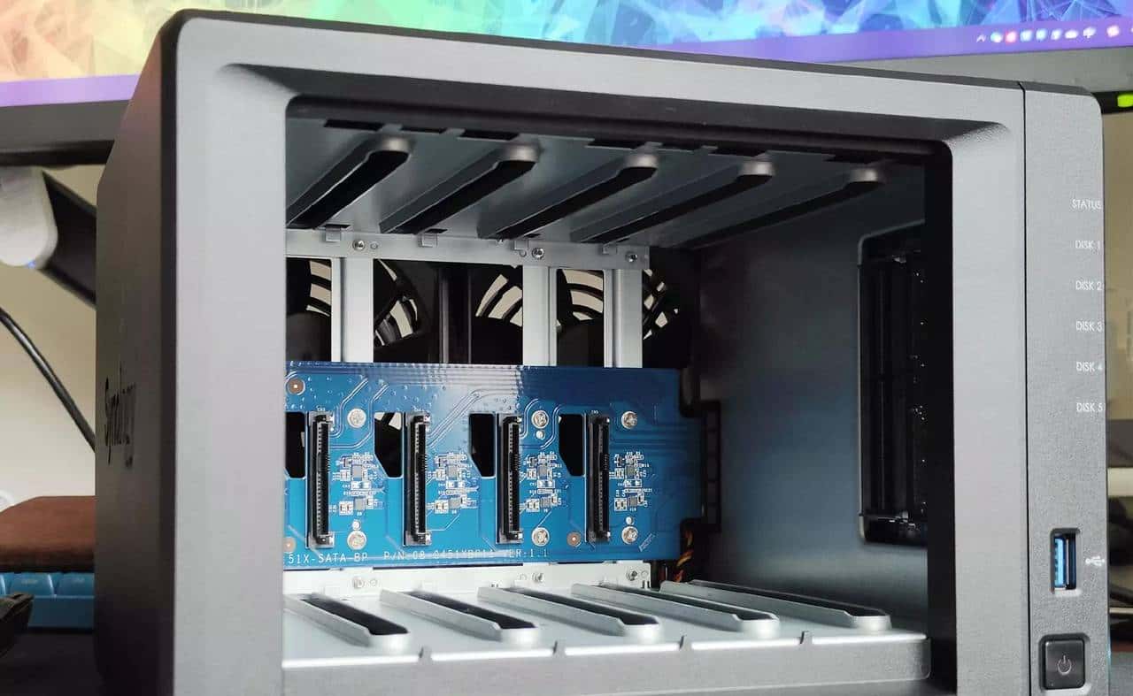 真.数码刺客!NAS老玩家告知你群晖到底哪点好|群晖 DS1522+