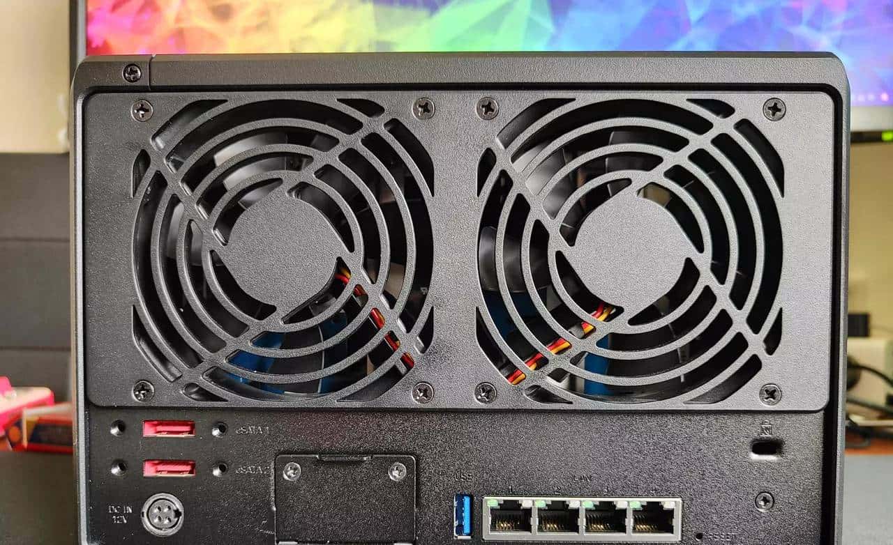 真.数码刺客!NAS老玩家告知你群晖到底哪点好|群晖 DS1522+