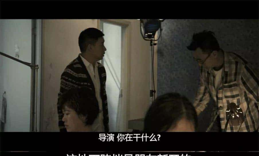 这个总是自黑矮化自己的小男人，我却爱死他了