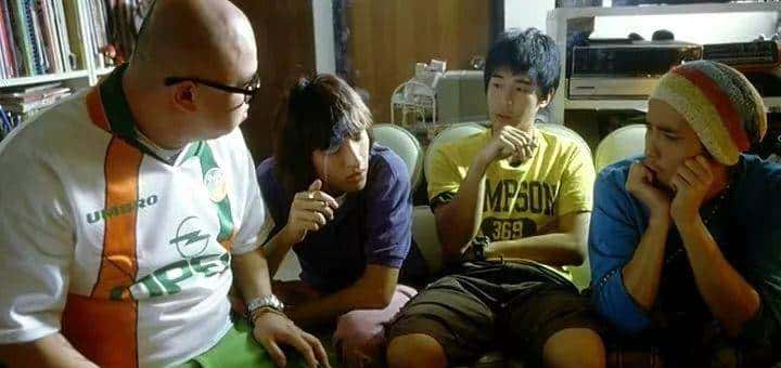 这个总是自黑矮化自己的小男人，我却爱死他了