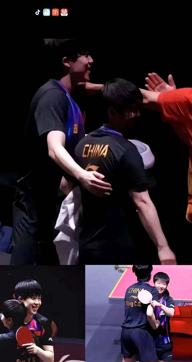 爱一个人的样子，就看小狮子，一点羞涩，眼睛里闪烁着温柔的光芒