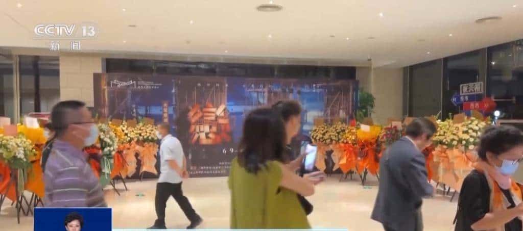 查获 143 人！央视起底“黄牛”抢票外挂