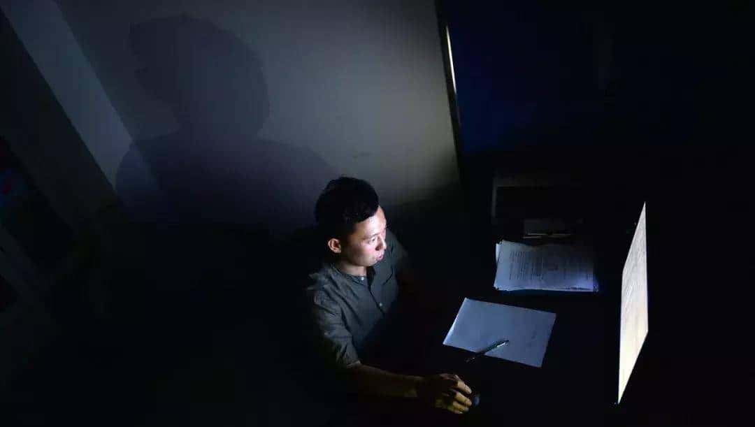 我从黑市人肉出34.6万条个人信息，多数被害者麻木不仁