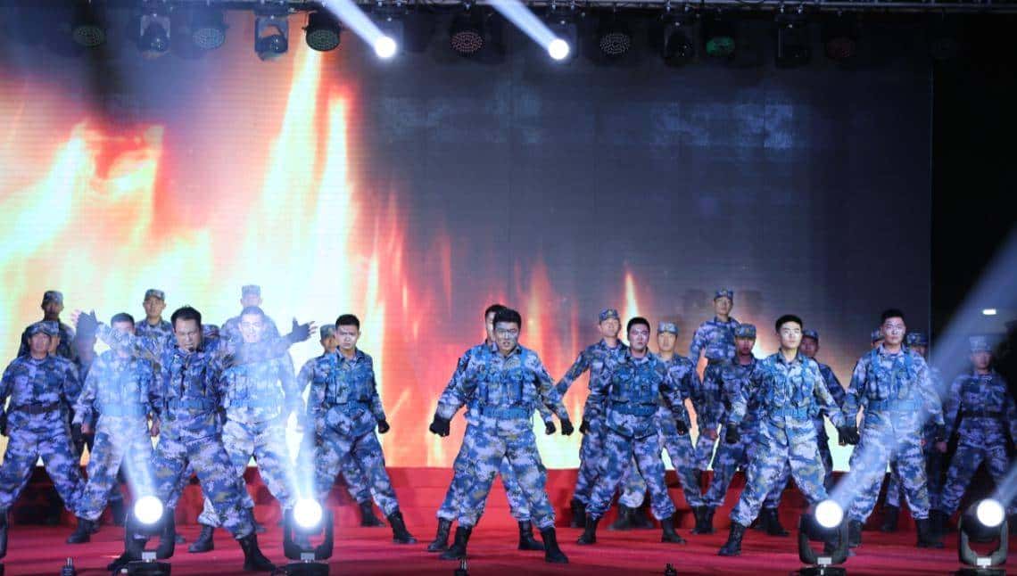 海军这台晚会,有燃点!有泪点!有亮点