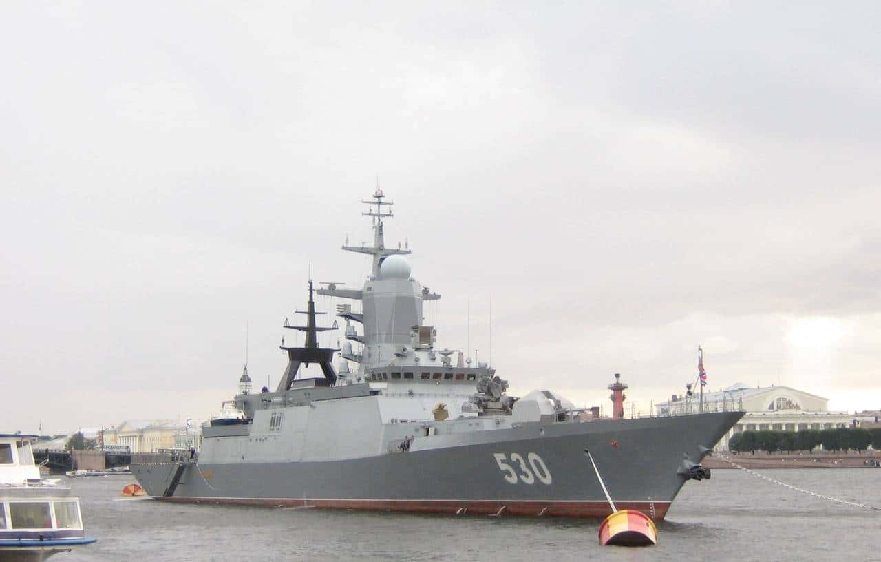 架空：事急从权的俄罗斯，采购中国军舰增强实力，054AR型护卫舰