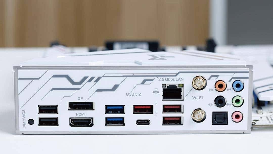 “曜”世登场 ——影驰全家桶攒机赏玩