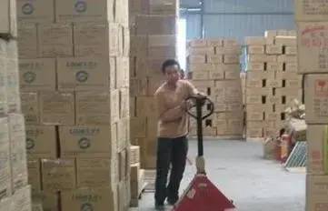 代码结构中Dao，Service，Controller，Util，Model是什么意思，为什么划分?