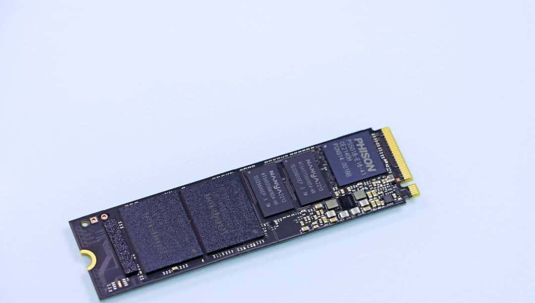 装台 5800X + 3090Ti 的主机,兼顾游戏与生产力