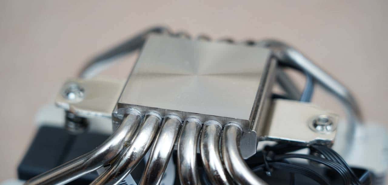 完全白嫖的性能?据说涂了这管防晒乳(FSR),能让显卡越级战斗