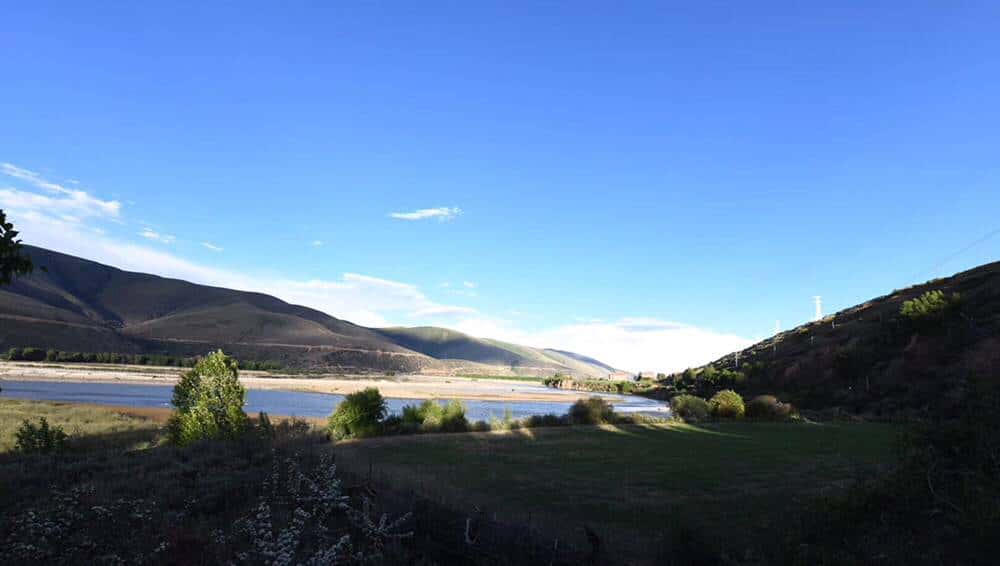 柴油普拉多3000VX,3车4人自驾澜沧江源头,路程艰险