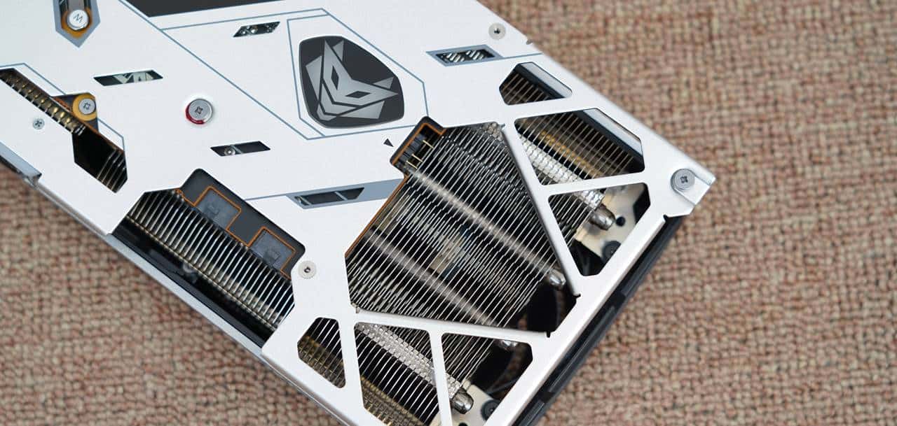 完全白嫖的性能?据说涂了这管防晒乳(FSR),能让显卡越级战斗