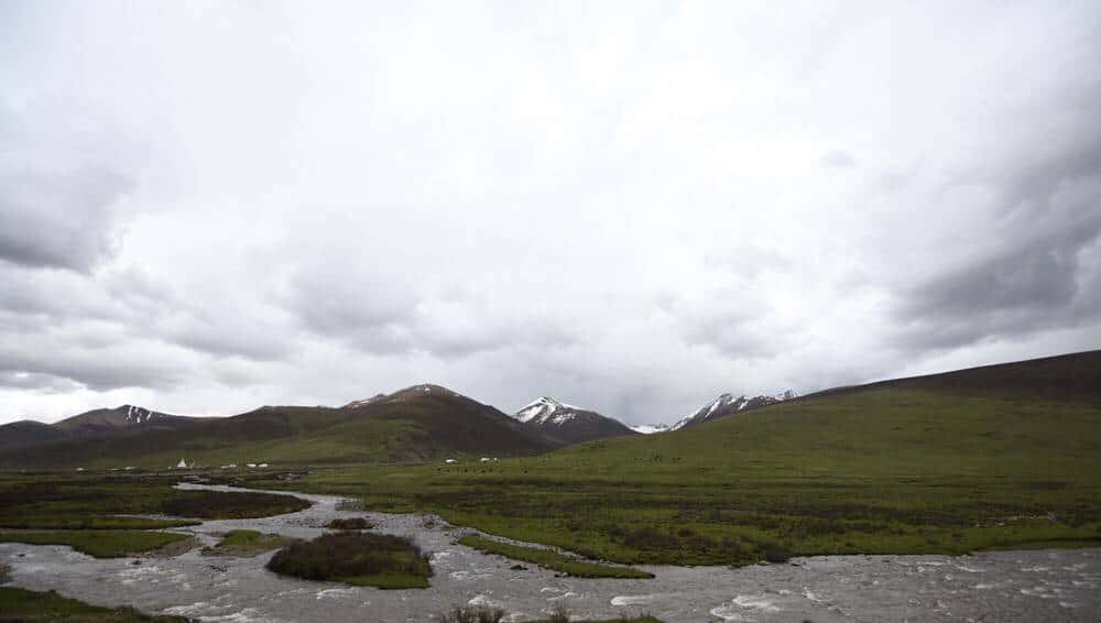 柴油普拉多3000VX,3车4人自驾澜沧江源头,路程艰险